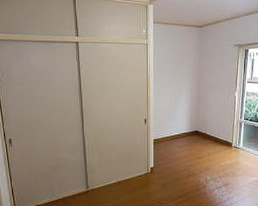 【寝室】