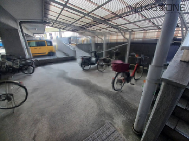 【駐輪場】 | ロワイヤル京見橋