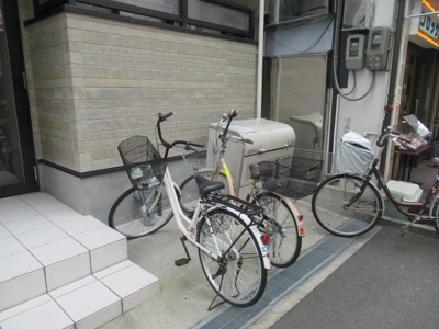 【その他共用部分】 | ココファイン八戸ノ里（八戸ノ里賃貸） | 駐輪スペースです