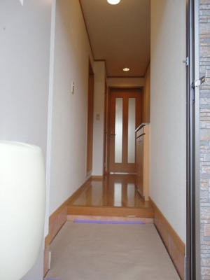 【玄関】 | コール・ハピネス　Ⅰ | シンプルで使いやすい玄関です