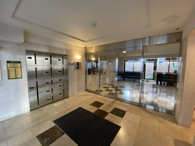 ローズガーデン舞浜壱番館のエントランス|エントランスです