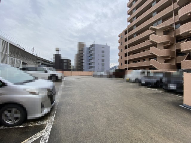 サンシティ安東駅前の駐車場|敷地内駐車場　1台確保