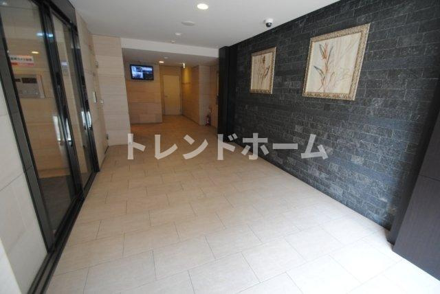 レジディア江戸堀のエントランス|選べる家電プランあり！！