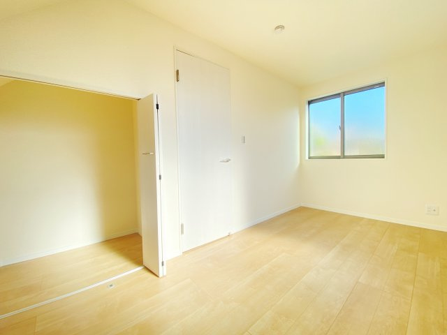 『八王子市中古戸建て』八王子市本町23-6【仲介手数料無料】の洋室|～仲介手数料無料☆八王子ひなた不動産～八王子市本町　中古戸建て