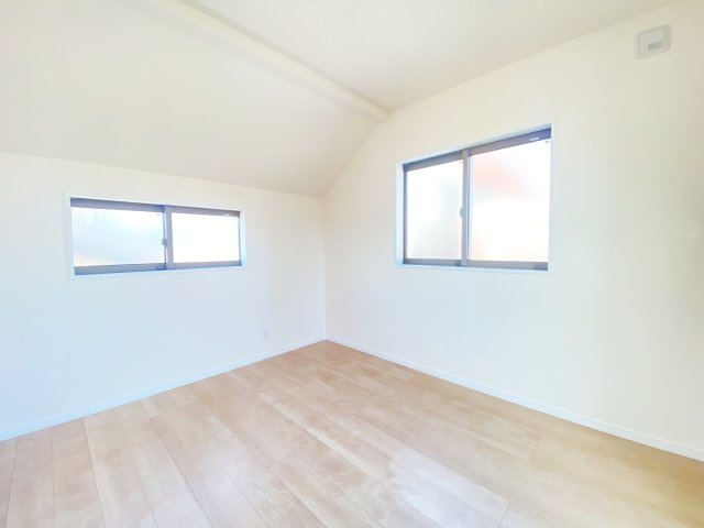 『八王子市中古戸建て』八王子市本町23-6【仲介手数料無料】の洋室|～仲介手数料無料☆八王子ひなた不動産～八王子市本町　中古戸建て
