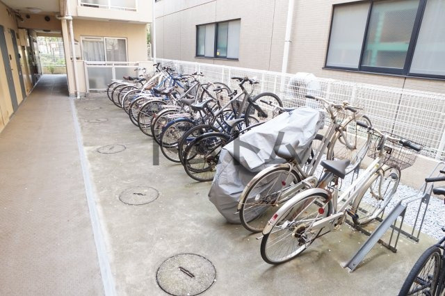 スーペリア津田沼のその他共用部分|自転車置き場※写真は別のお部屋です