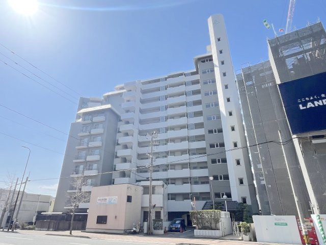グリーンマンション姪浜の外観