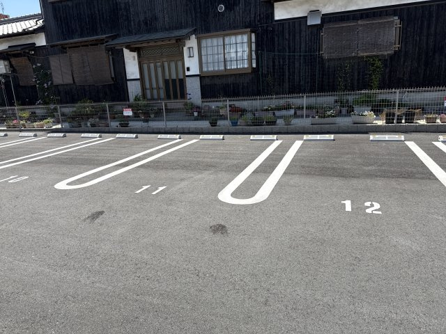 ソフィアの駐車場