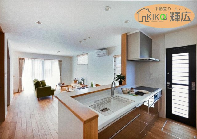 【キッチン】 | 加古川市別府町新野辺北町2丁目　中古戸建 | 対面式のシステムキッチンです。勝手口付きですので、生活動線に優れています。