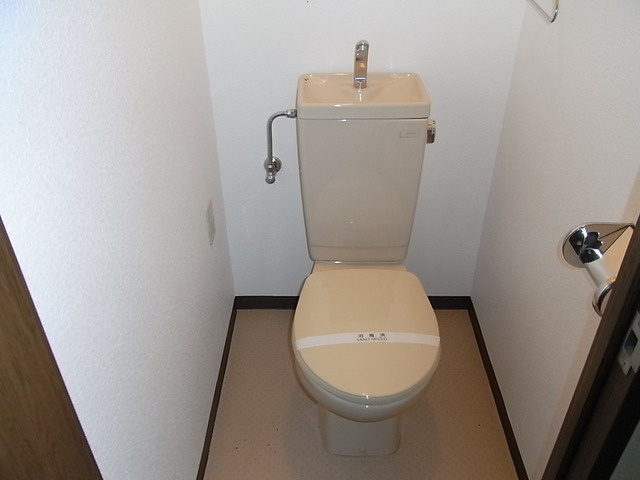 ＨＵ岩屋ハイツのトイレ