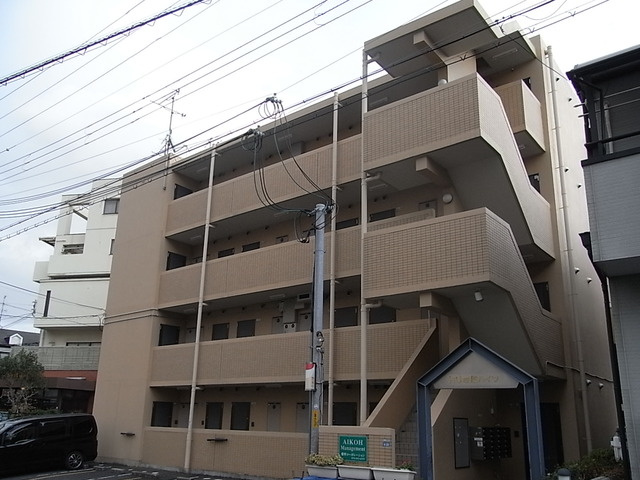 ＨＵ岩屋ハイツの外観