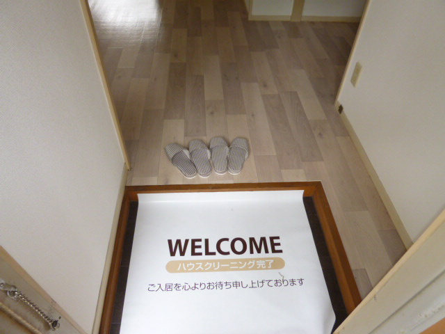 浅尾山ハイツの玄関