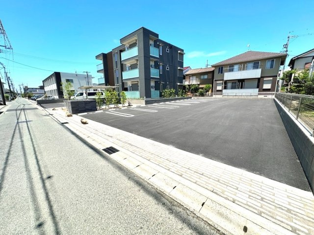 ル・グロンシャリオの駐車場