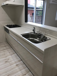 三条町戸建てのキッチン