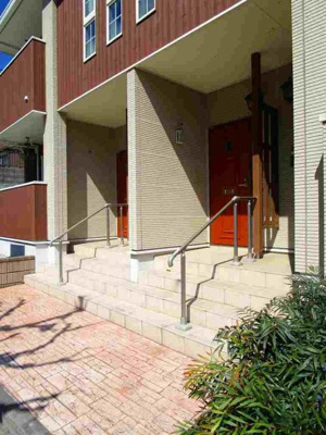 【エントランス】 | ライジングサン