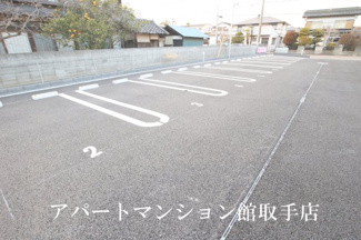 【駐車場】