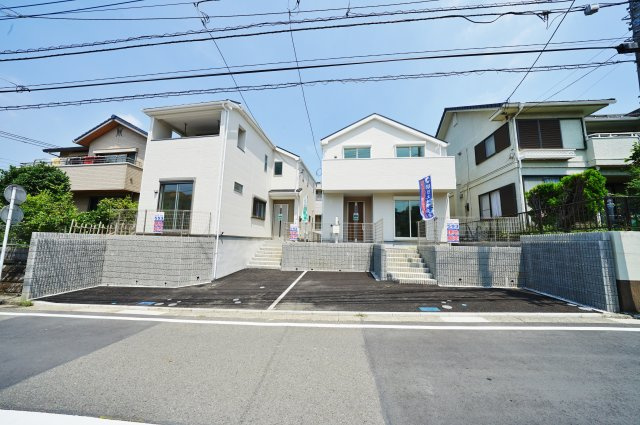 【横浜市旭区白根６丁目13-18全２棟新築戸建て１号棟】★仲介手数料無料★（不動丸小学校・鶴ヶ峰中学校）の外観