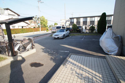 【駐車場】 | キングスポイント鴻池　駐車場