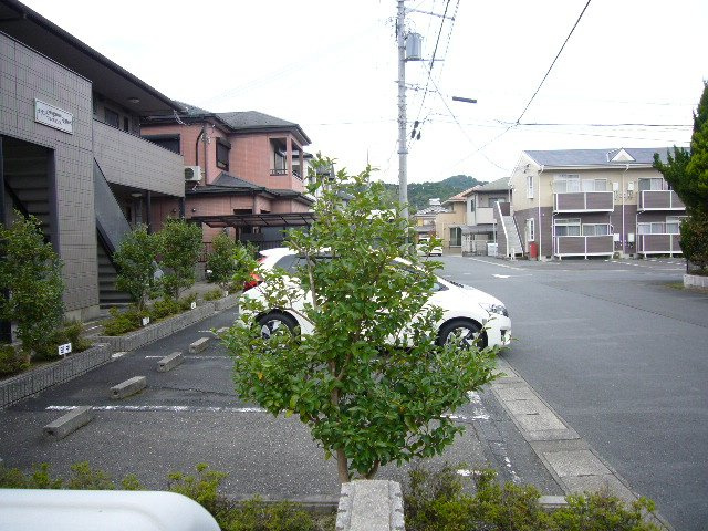 【駐車場】 | メゾンフレグランスそのべ
