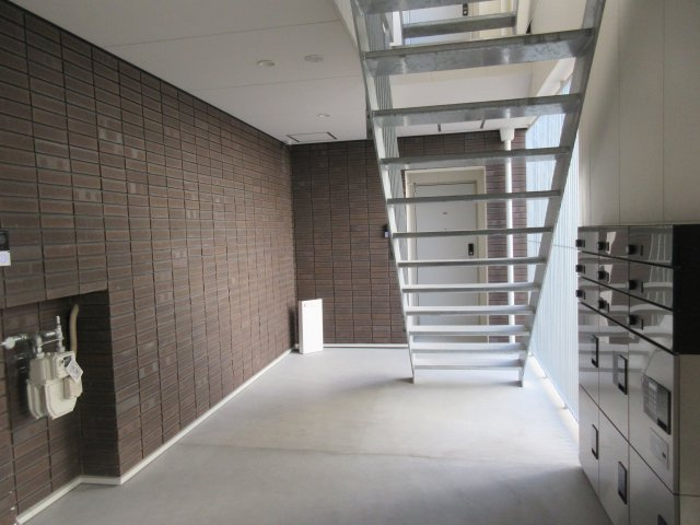 山下町CBHouseのロビー