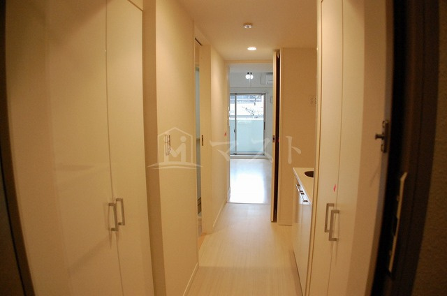 ＬＣ谷町六丁目の玄関