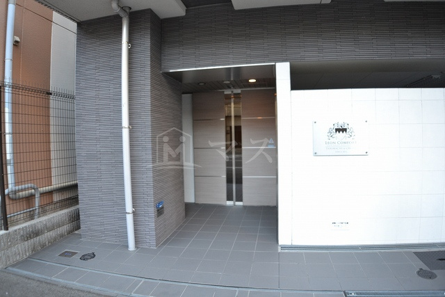 ＬＣ谷町六丁目のエントランス