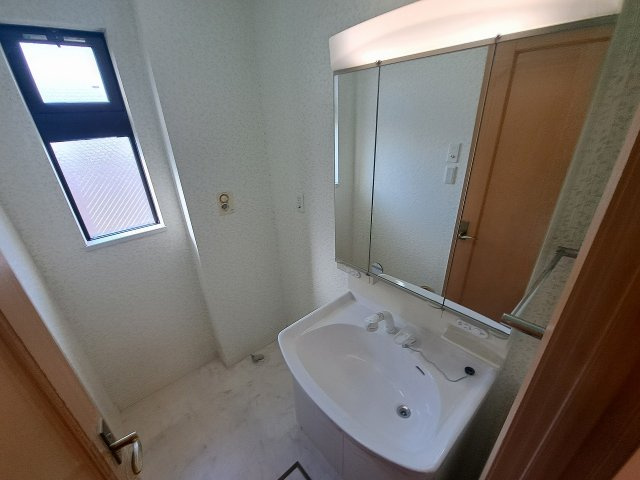 ベラージュ二番町の洗面所