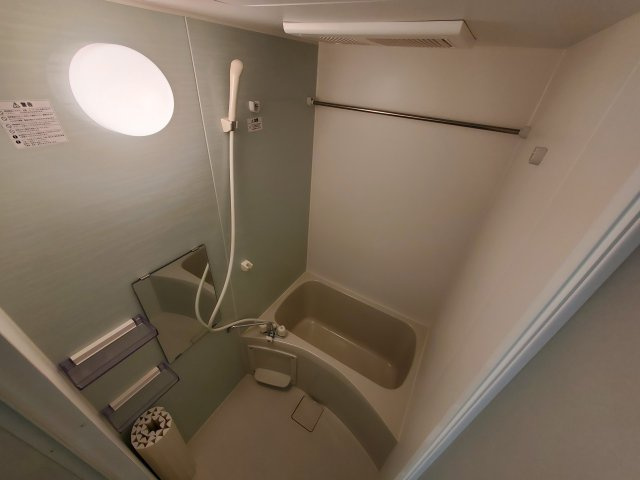 グリシーヌ岩槻本町の浴室|きれいなお風呂です
