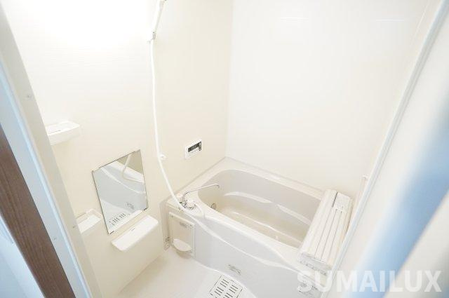 熊本市北区鶴羽田４丁目の賃貸マンションの浴室