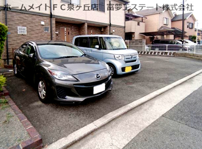 【駐車場】 | LaGracieuxワゾー（ラグラシューワゾー）