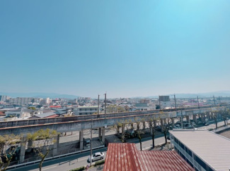 【展望】 | 目の前に遮る建物がないので眺望良好♪緑と青空、都心と自然が調和する景色を是非楽しんで下さい♪