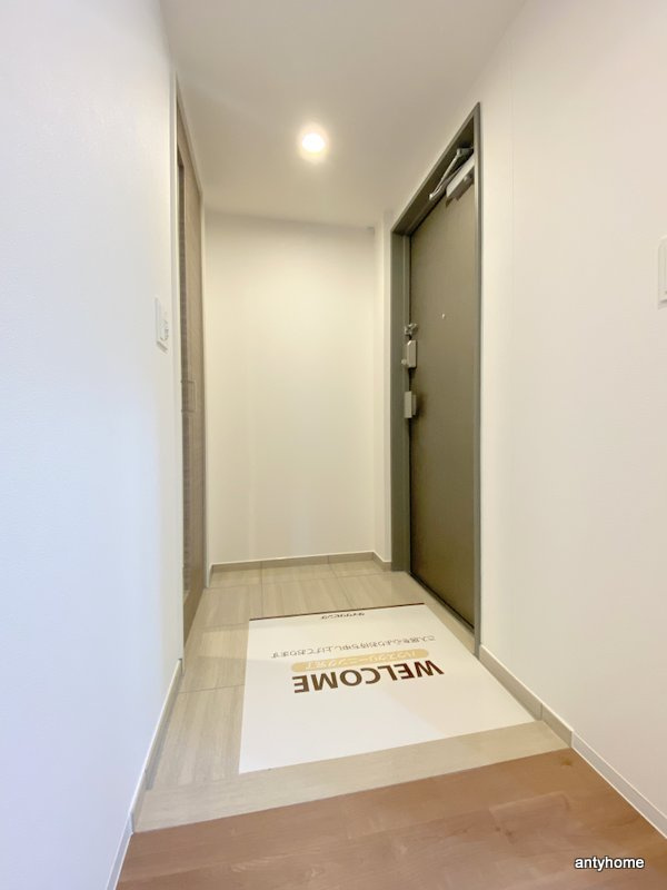 CREST COURT DOSHINの玄関