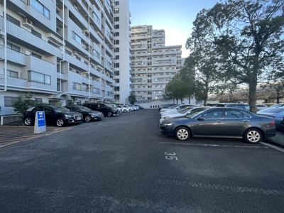 【駐車場】 | 【売主直売】日吉ロイヤルマンション | 駐車場です。