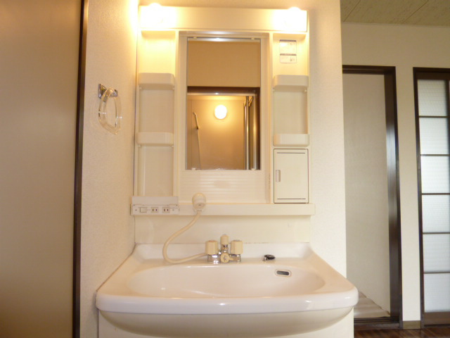 メゾンパーク旭Ａの独立洗面台|洗髪洗面化粧台