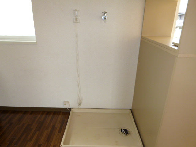 メゾンパーク旭Ａのその他|洗濯機置き場