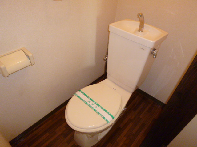 メゾンパーク旭Ａのトイレ