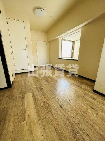 仲介手数料0円！K2スクエアの居間・リビング