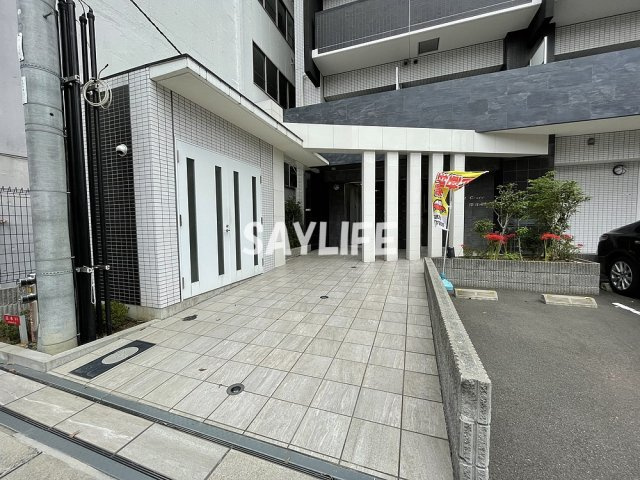 フォレストグレイス深江橋Ⅱのエントランス