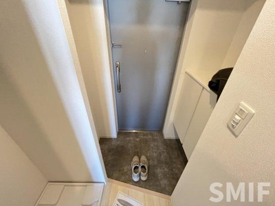 【玄関】 | エグゼ江坂ＷＥＳＴ