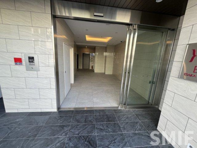 【エントランス】 | エグゼ江坂ＷＥＳＴ