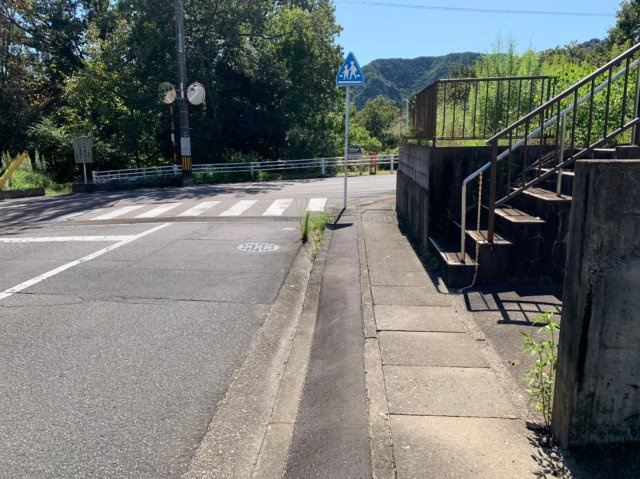 売土地　岐阜市大洞柏台7丁目　55.89坪の前面道路含む現地写真