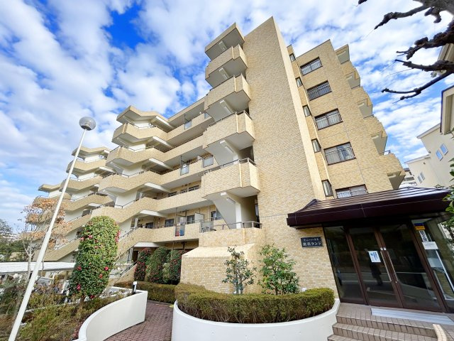 小田急線「読売ランド前」サニーハウス読売ランドの画像