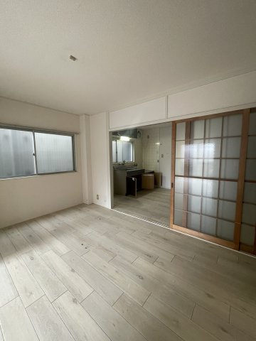 梶町マンションの洋室