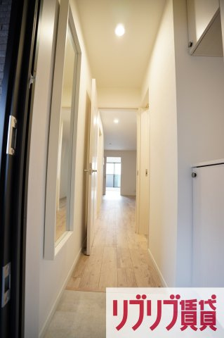 レジデンス東千葉の玄関