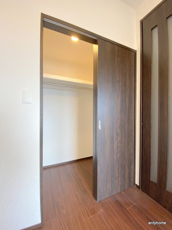 プレジオ天神橋ASIAN　仲介手数料無料の収納