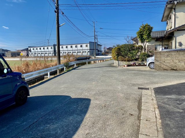 三潴郡大木町大字笹渕の新築一戸建の前面道路含む現地写真