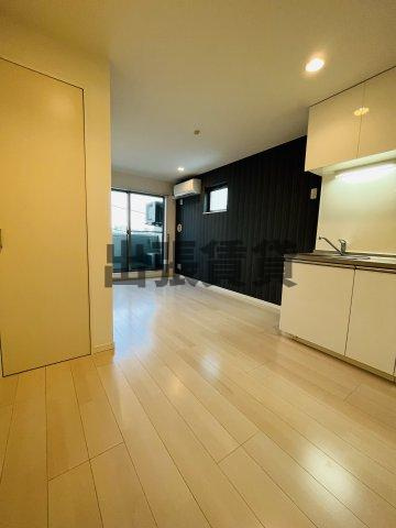 仲介手数料0円！！DELSOL IKOMAの居間・リビング