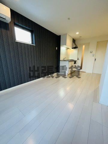 仲介手数料0円！！DELSOL IKOMAの居間・リビング