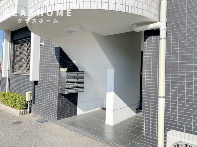 ラルゴのエントランス