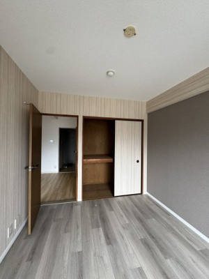 【洋室】 | アールグレイ山本 | 広々とした洋室です